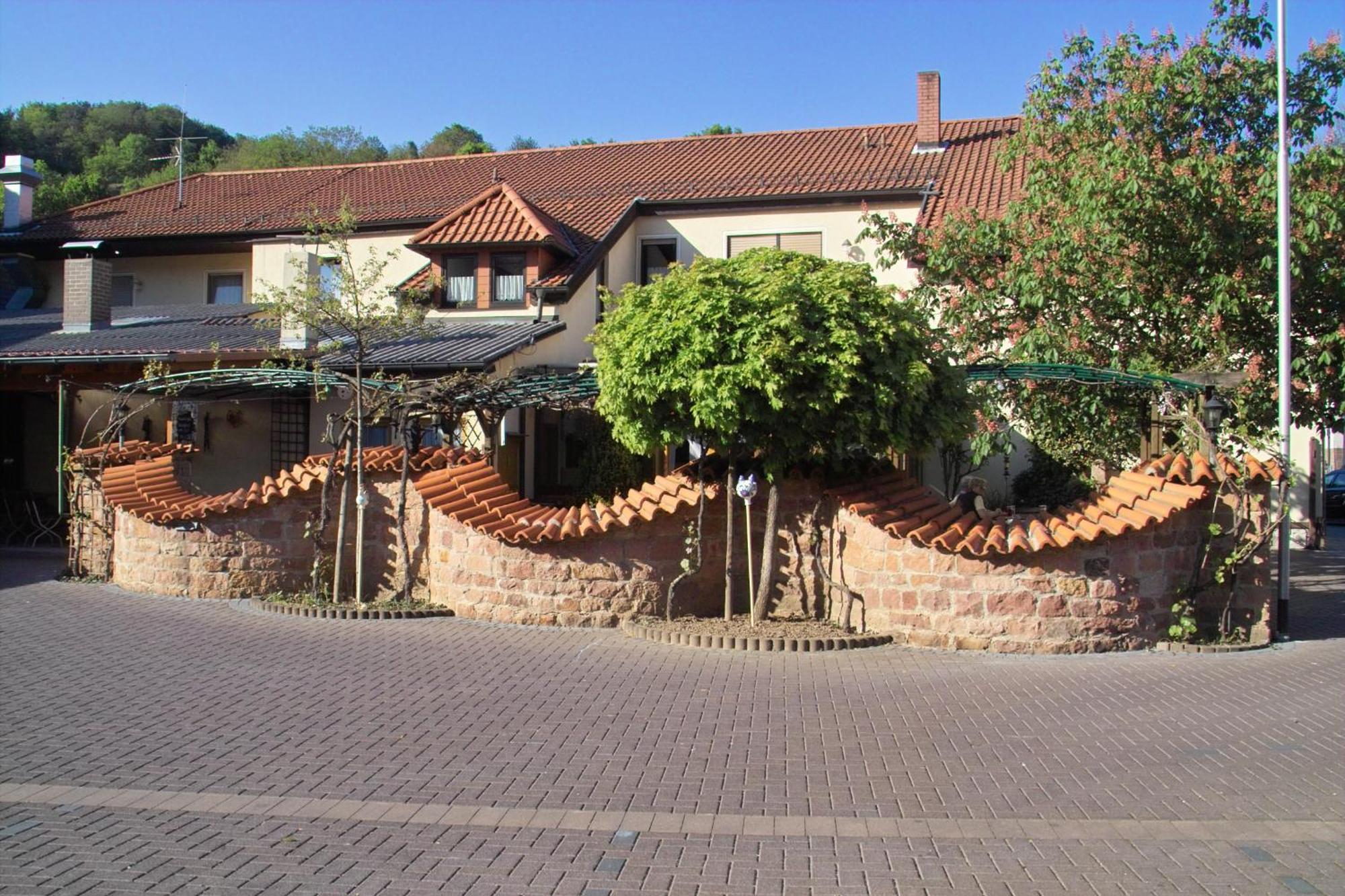 Gasthof Zur Krone Leidersbach Exterior foto
